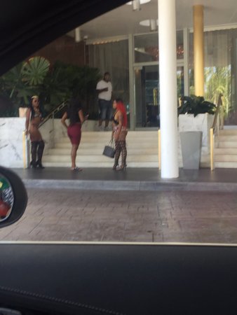 fountainbleu prostitutes